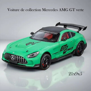 Voiture de collection Mercedes AMG GT verte